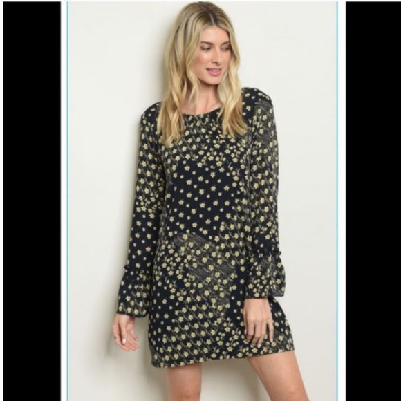 🎉2x HP🎉 LAST ONE!! Navy Bell Long Sleeve Dress - Picture 2 of 7